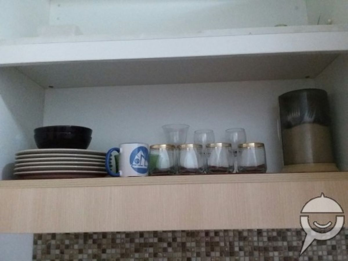 CHIC SM LIGHT ONE BR WITH BALCONY CONDO UNIT FOR RENT06