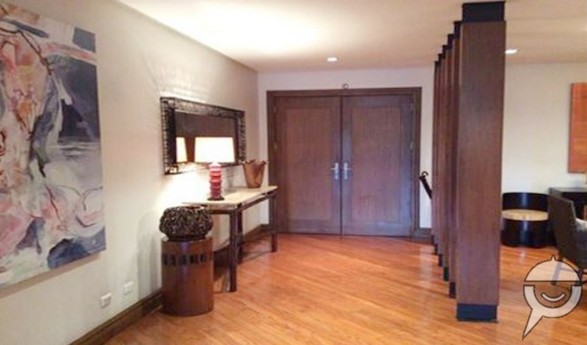 "For Lease Beautifully Furnished Unit at The Ritz, Urdaneta, Makati"04