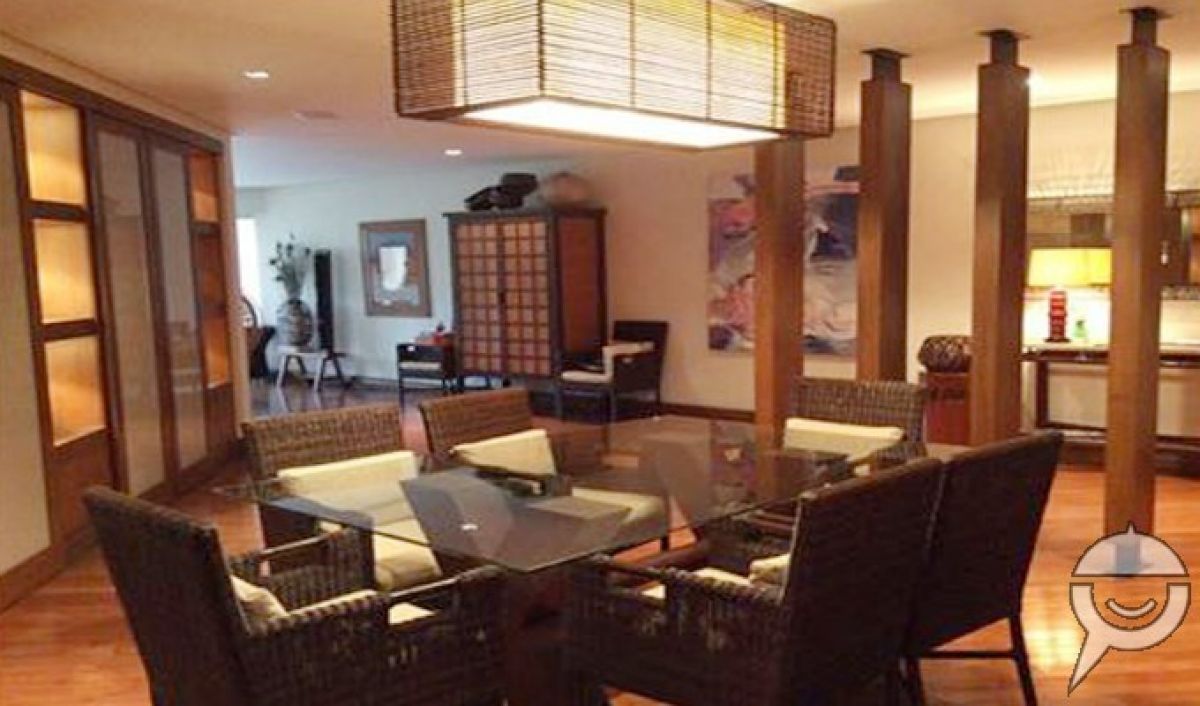 "For Lease Beautifully Furnished Unit at The Ritz, Urdaneta, Makati"06
