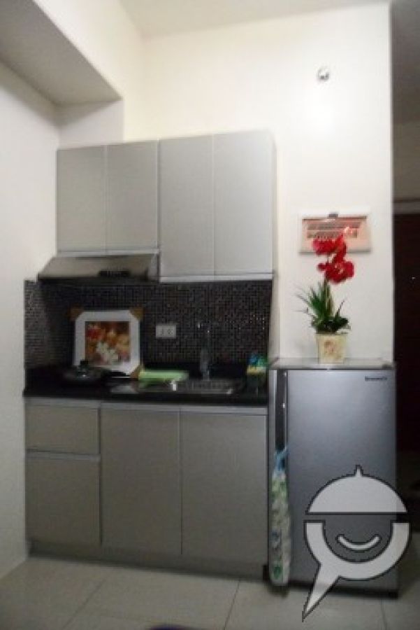 STUDIO MAKATI CONDO NEAR WALTERMART04