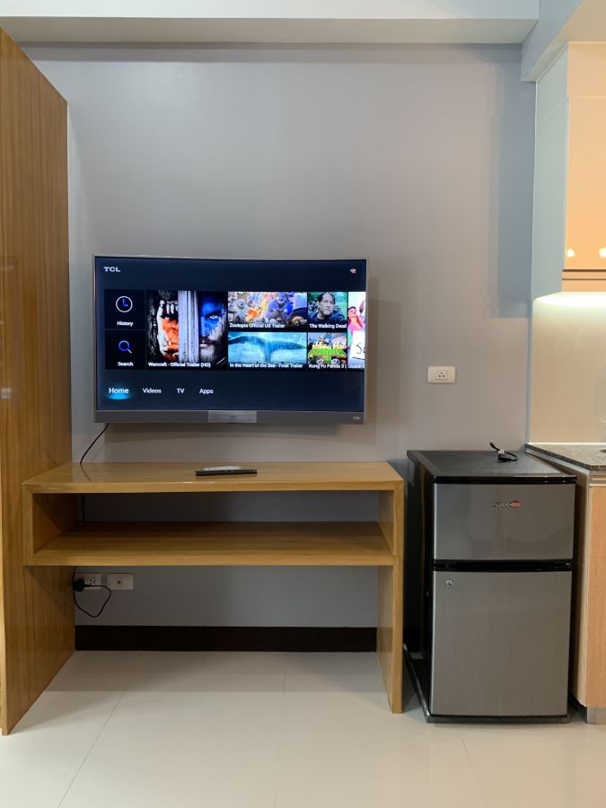Fully Furnished Studio Unit for rent 31 sqm04