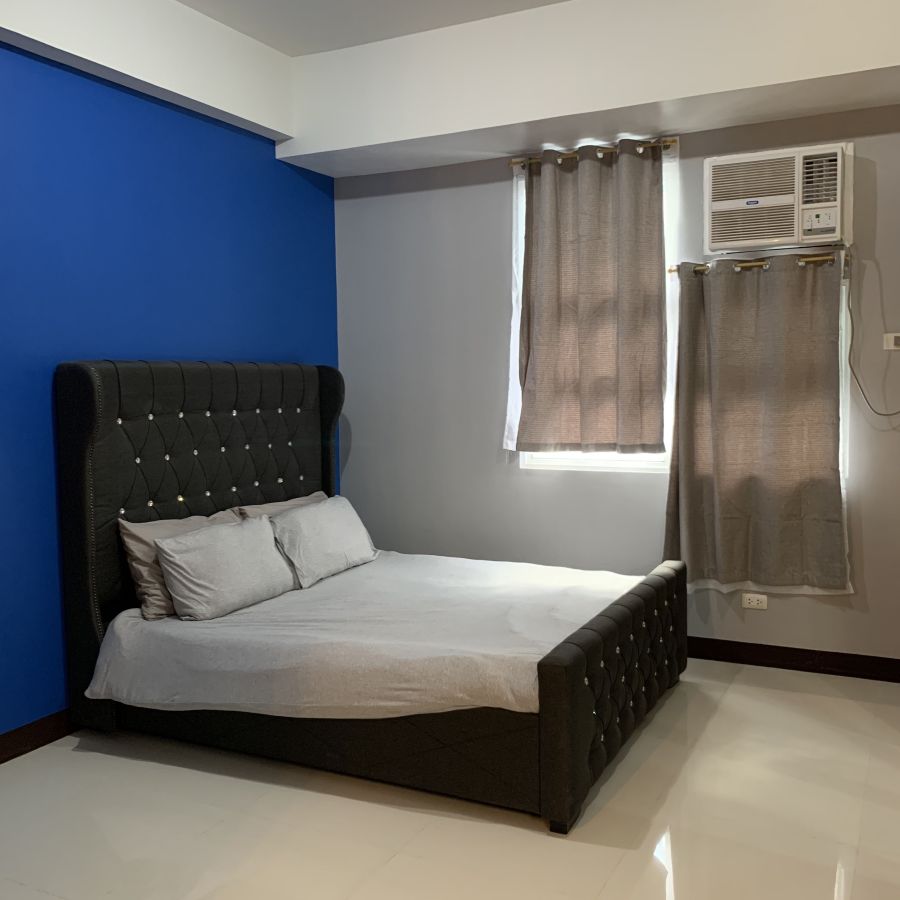 Fully Furnished Studio Unit for rent 31 sqm05