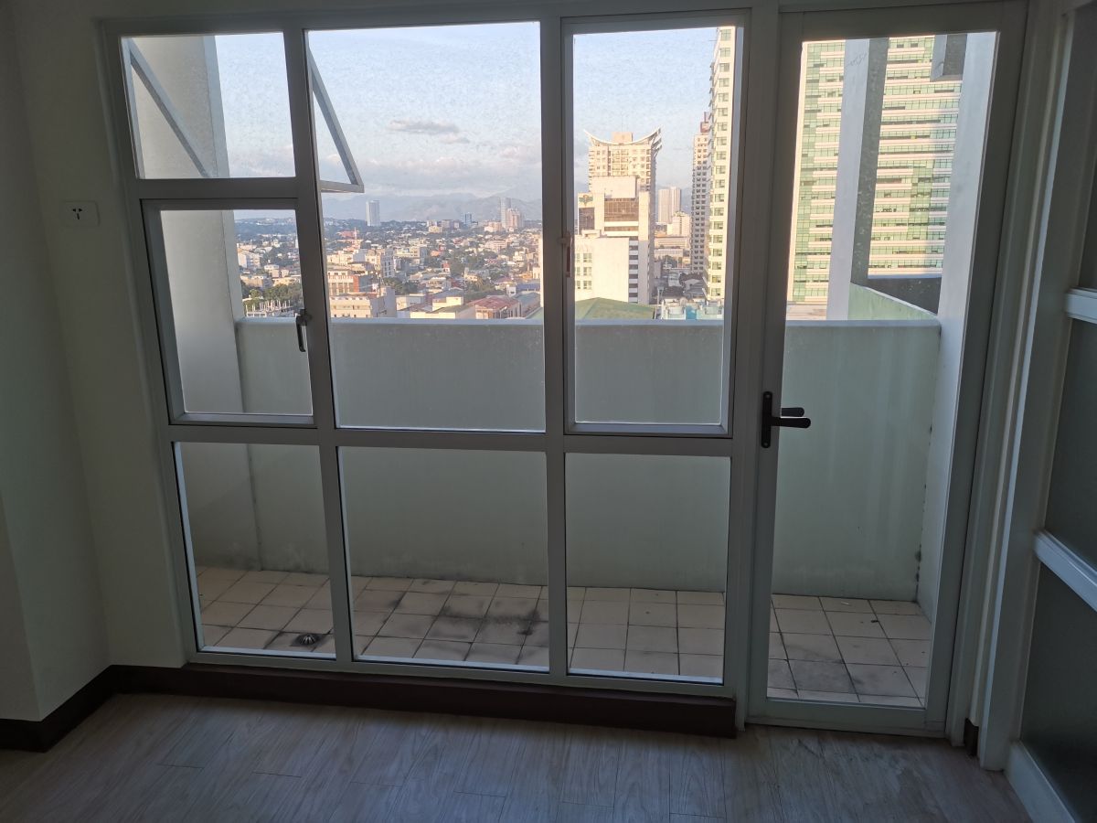 1BR Vivaldi Condo in cubao for rent04