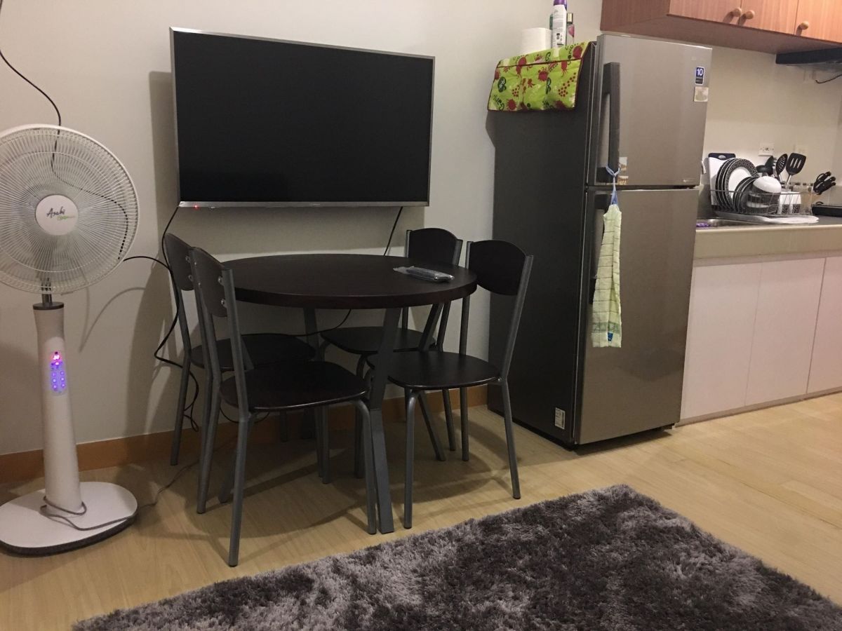 1 BR Furnished Condo near SM Fairview (Trees Residences)02