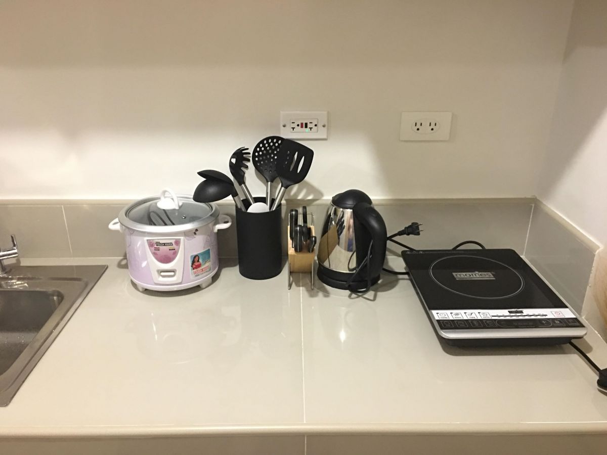 1 BR Furnished Condo near SM Fairview (Trees Residences)03