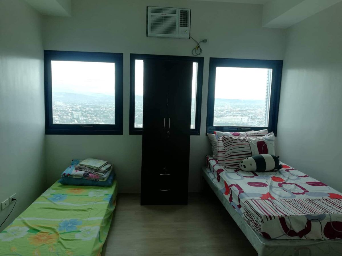 Semi-Furnish Studio Unit For Lease05