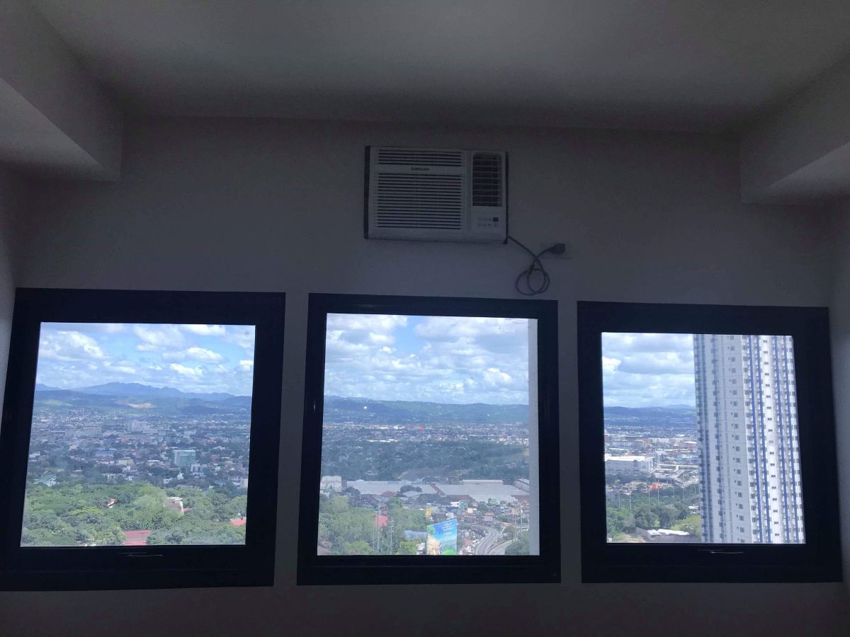 Semi-Furnish Studio Unit For Lease08