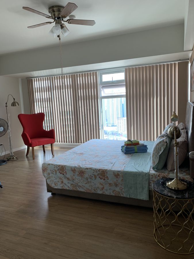 For rent 2 Bedroom Unit in Kroma Tower - Fully Furnished07
