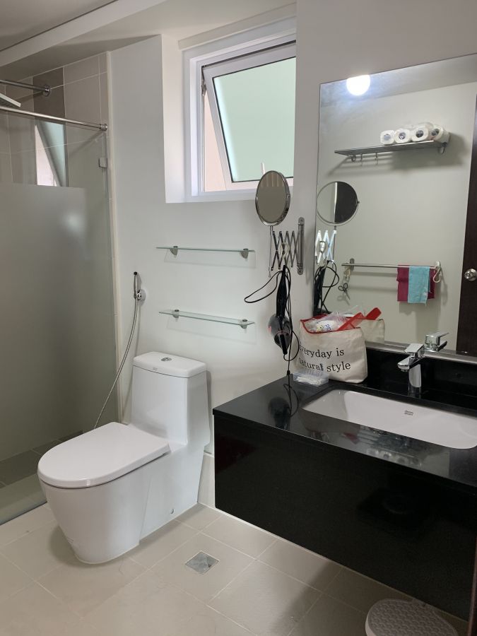 For rent 2 Bedroom Unit in Kroma Tower - Fully Furnished09