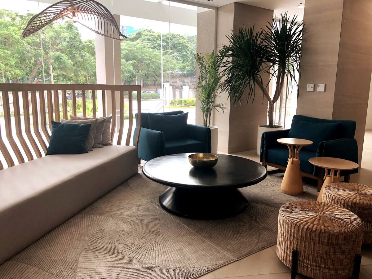 "For Rent Studio Unit with parking at Solinea Tower 3, Ayala Business Park"04