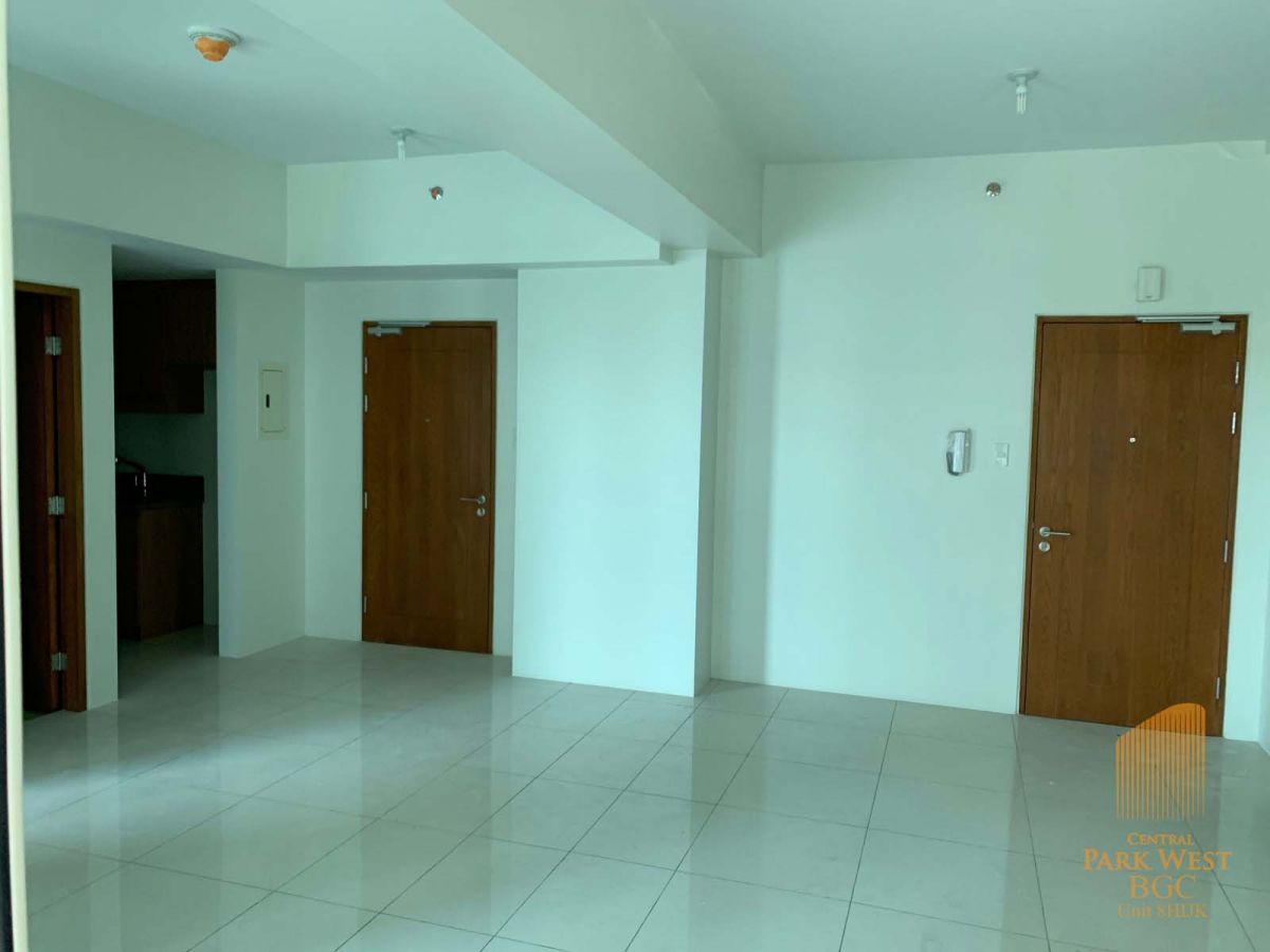 "2-Bedroom Unit with 2 Parking Slots for Rent in Central Park West, BGC Taguig"02