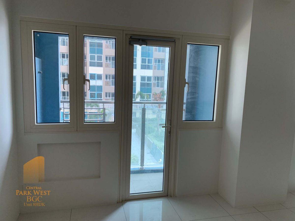 "2-Bedroom Unit with 2 Parking Slots for Rent in Central Park West, BGC Taguig"04