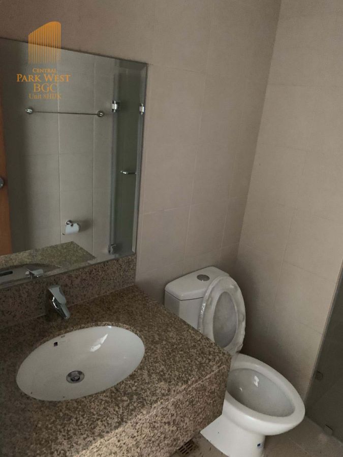 "2-Bedroom Unit with 2 Parking Slots for Rent in Central Park West, BGC Taguig"07