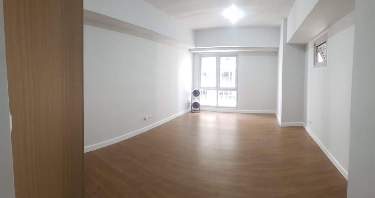 "37sqm Studio Unit for Rent in Two Maridien, Fort Bonifacio, Taguig"02