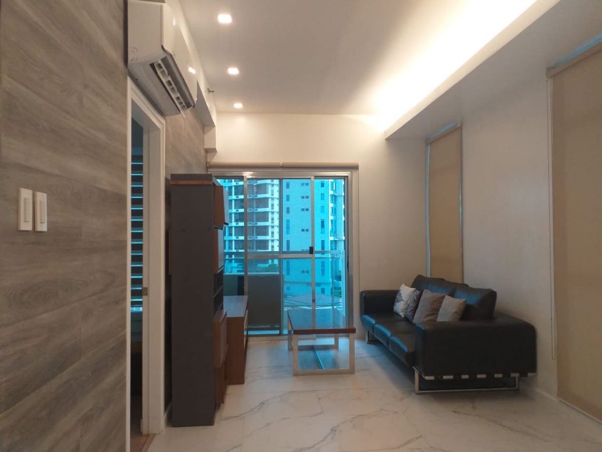 Fully Furnished Two Bedroom (2BR) Unit in Crescent Park Residences BGC05