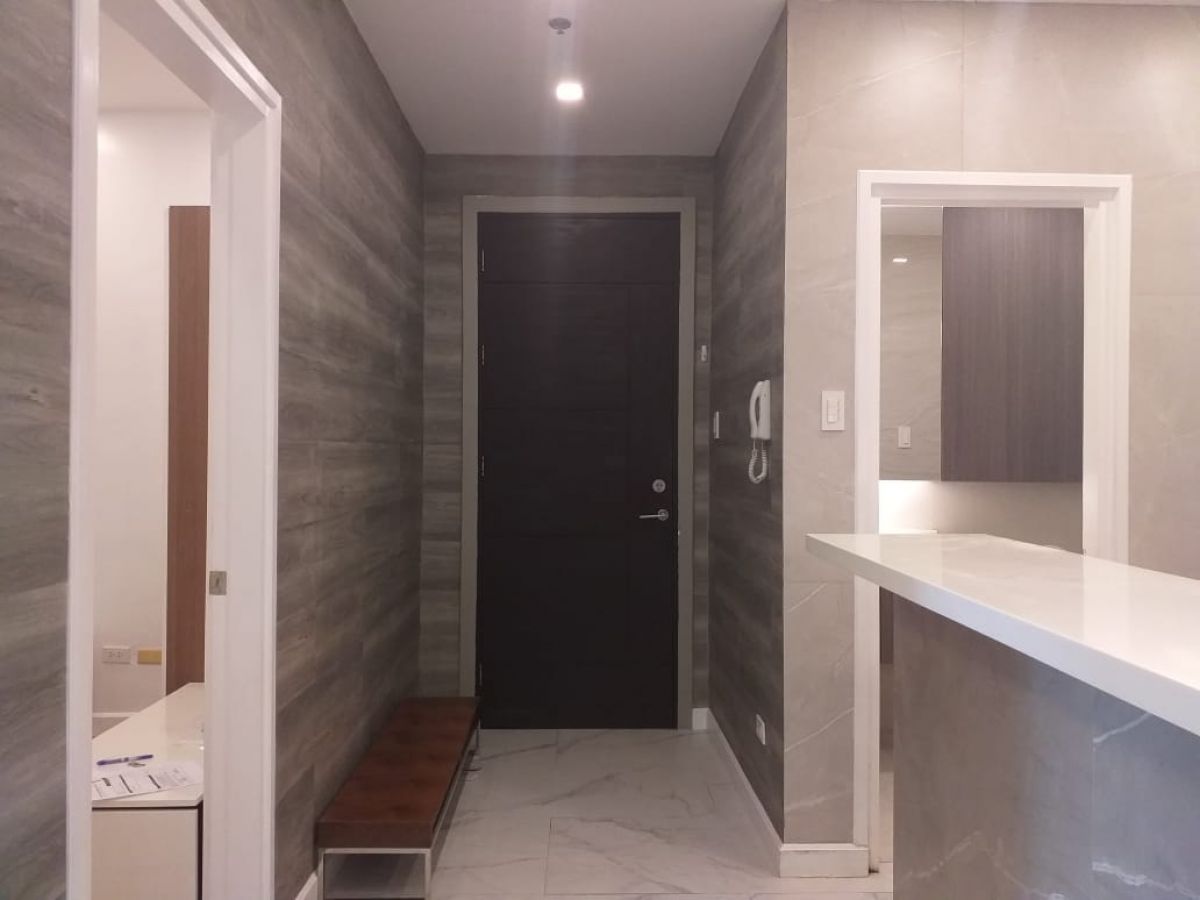 Fully Furnished Two Bedroom (2BR) Unit in Crescent Park Residences BGC09