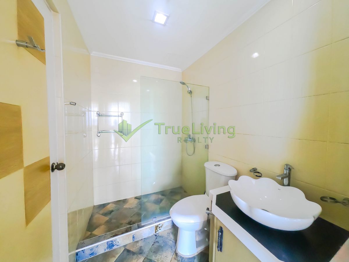 "Fully Furnished 3-Bedroom Condo For Rent in Grand Hamptons Tower 2, BGC"10