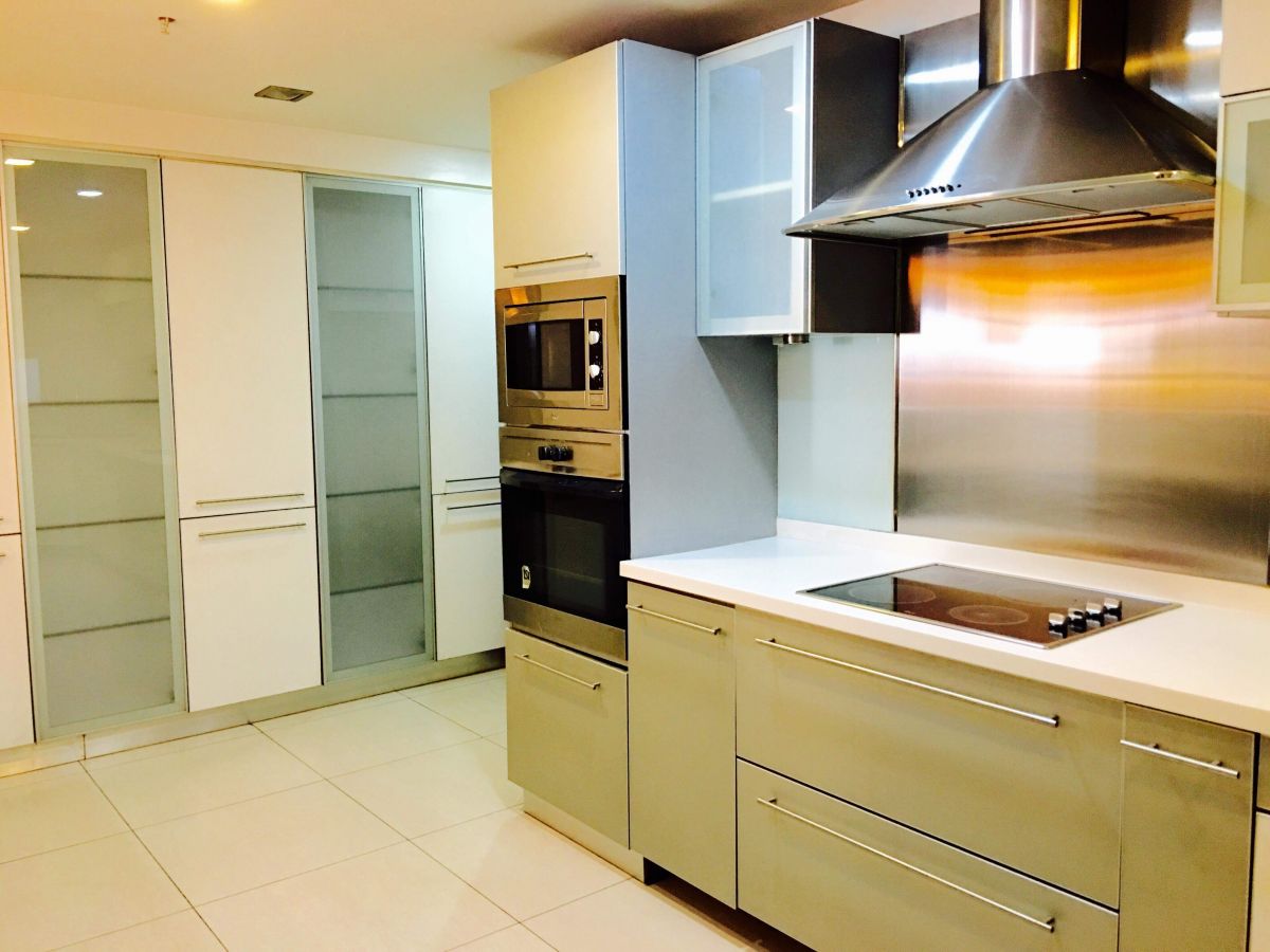 Fully Furnished 3Bedroom Unit For Rent At Ritz Towers02