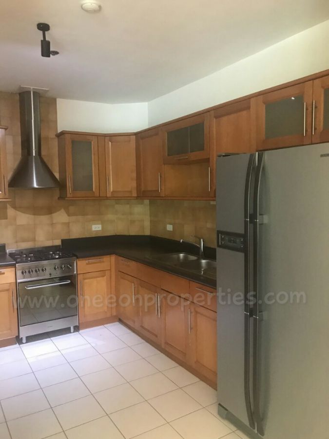 Bonifacio Ridge 2BR for Rent05