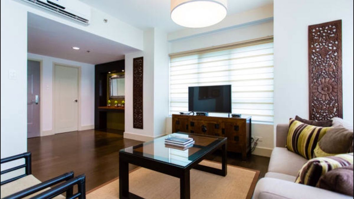 For Lease 2 Bedroom in Edades Tower and Garden Villas Rockwell Makati04