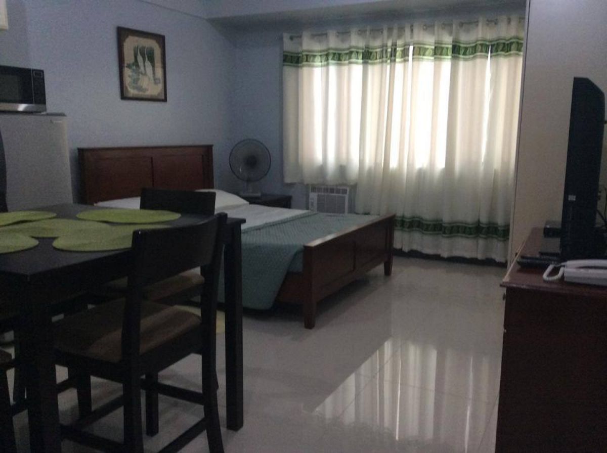For Rent Studio Furnished Condo in Morgan Suites McKinley Hill Taguig BGC02