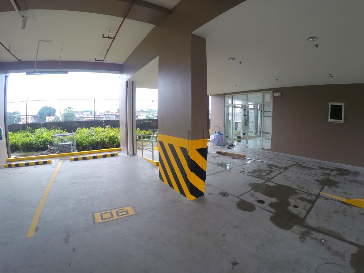 1BR Condominium Unit w/ Parking Slot for rent!04