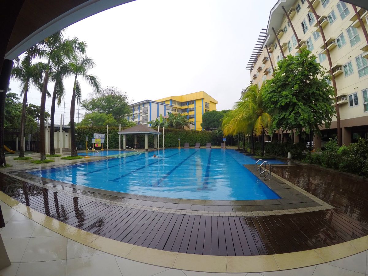 1BR Condominium Unit w/ Parking Slot for rent!05