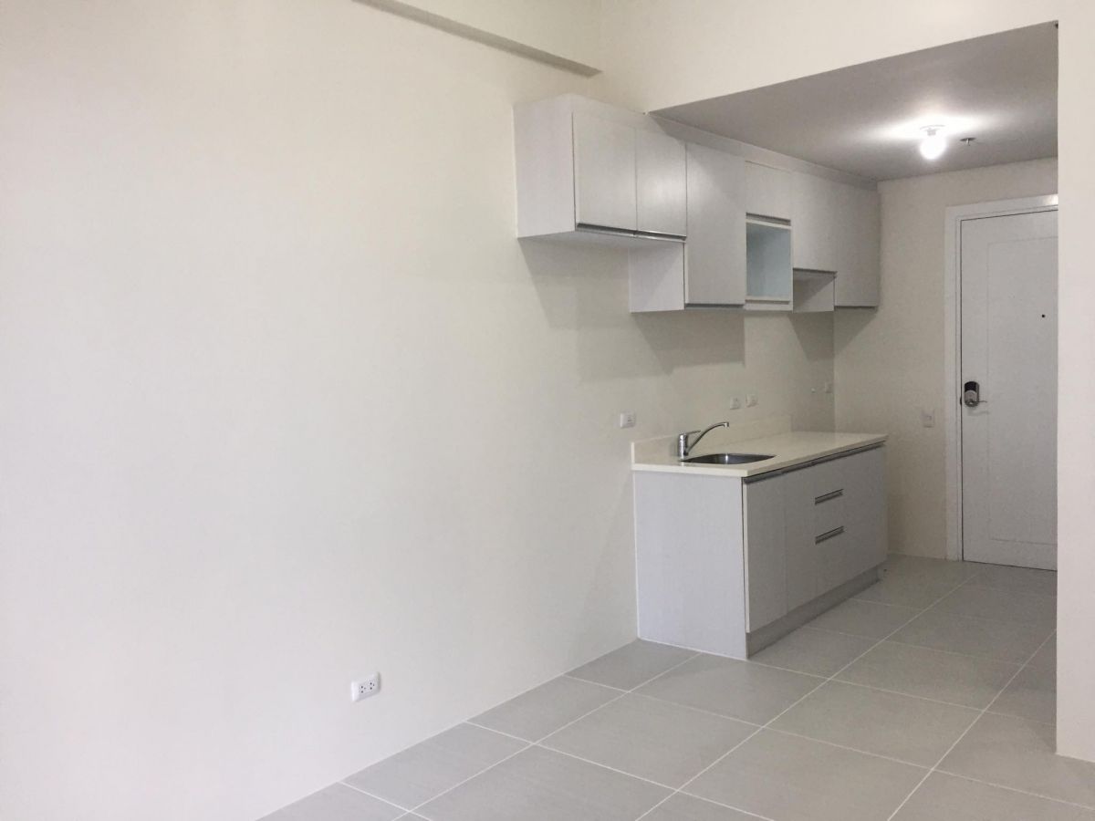 Studio for Rent in Mandaluyong - Twin Oaks Place05