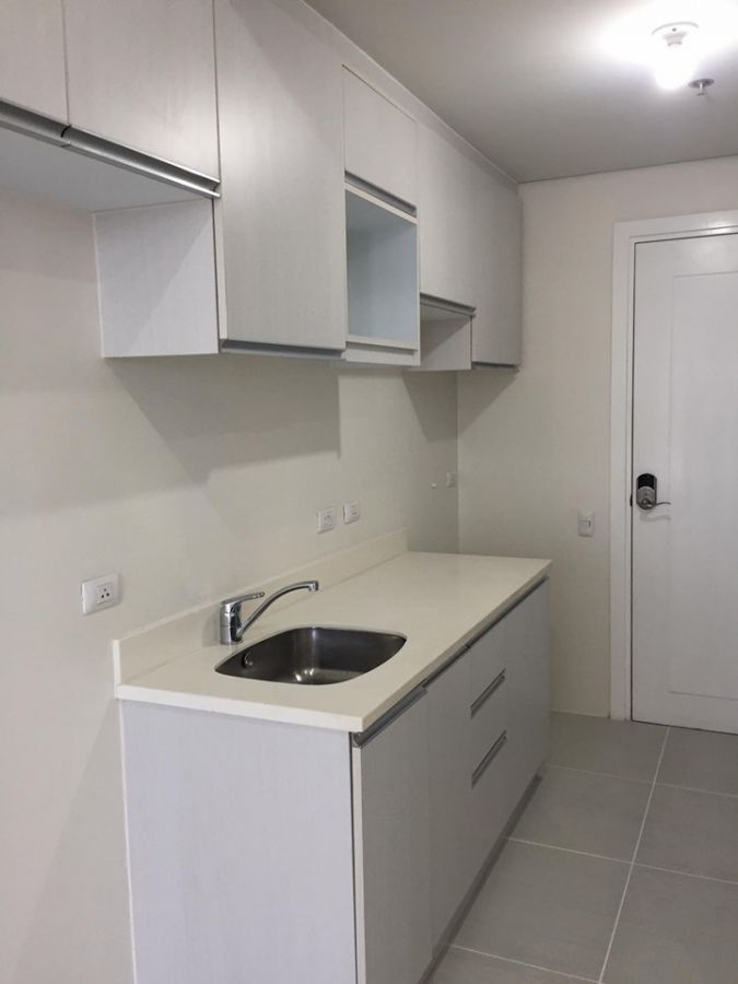 Studio for Rent in Mandaluyong - Twin Oaks Place08