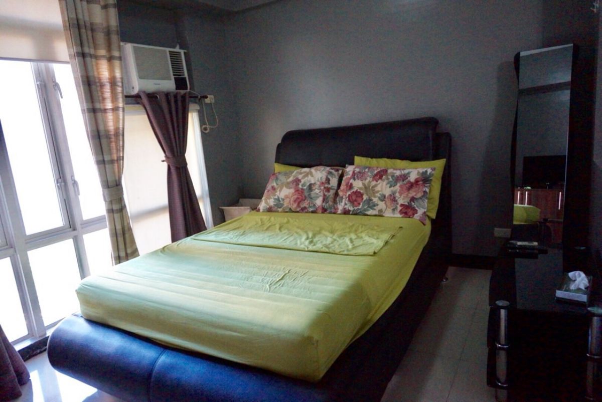 For Rent Deluxe Studio Furnished Condo in Stamford McKinley Hill Taguig BGC02
