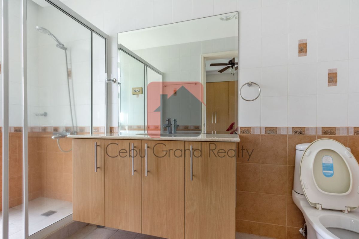 2 Bedroom Condo for Rent in Citylights Gardens10