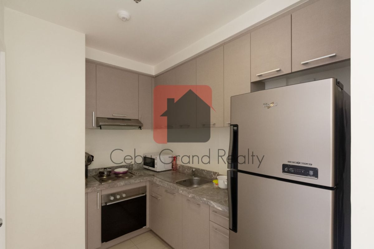 Modern 2 Bedroom Condo for Rent in 32 Sanson05
