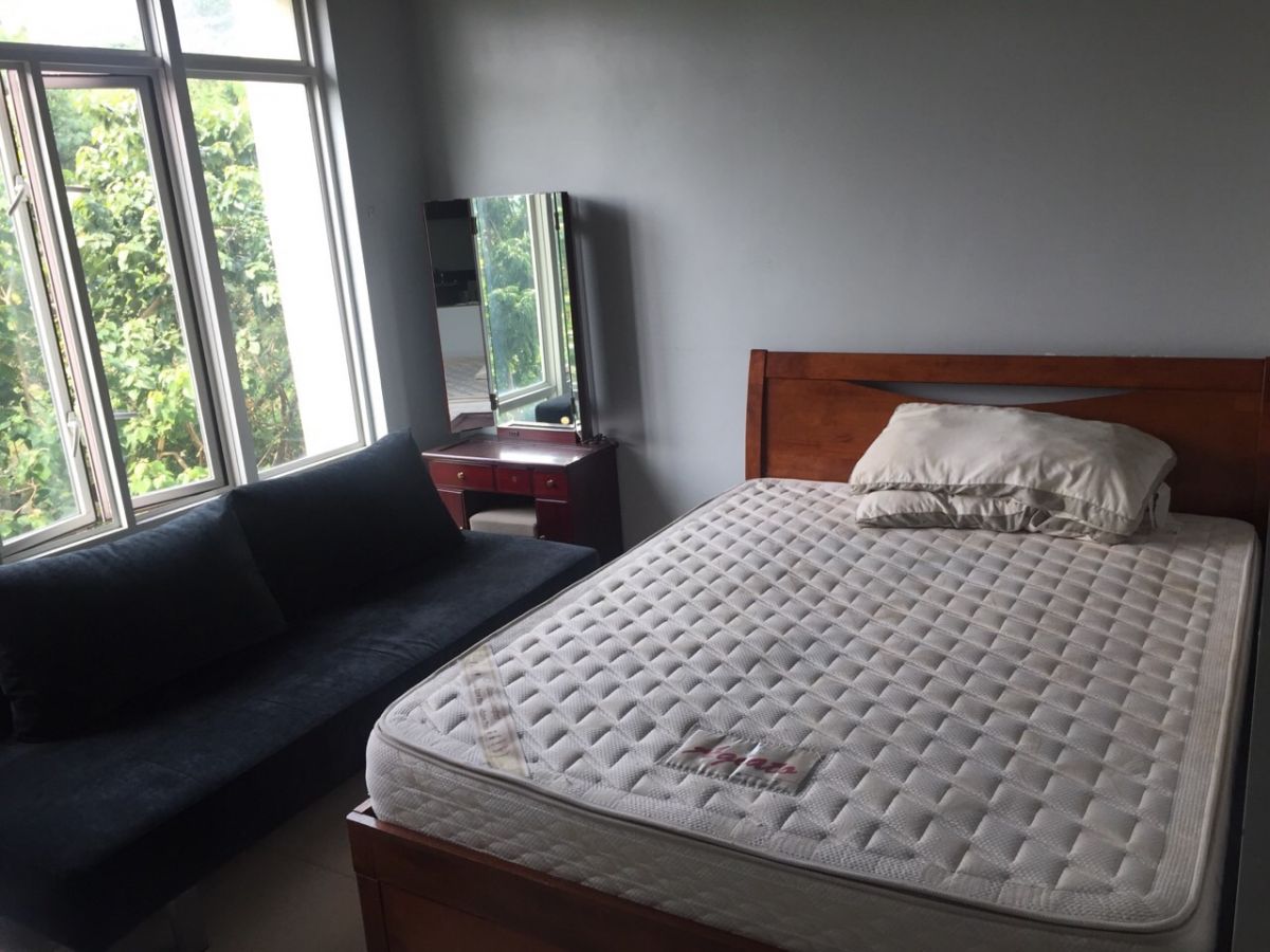 For Rent Studio Deluxe Furnished Condo in Stamford McKinley Hill Taguig04