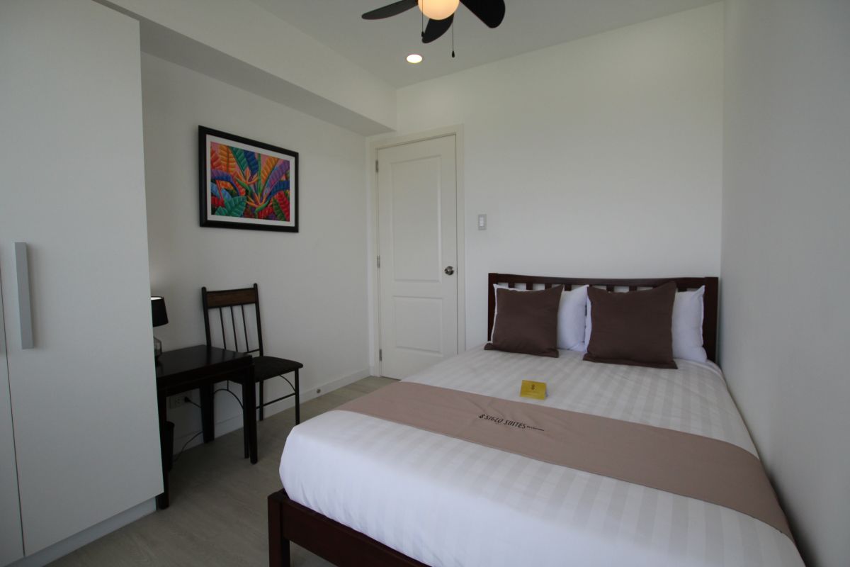 For Lease well maintained 2BR at Azure Residences in Bicutan Parañaque05