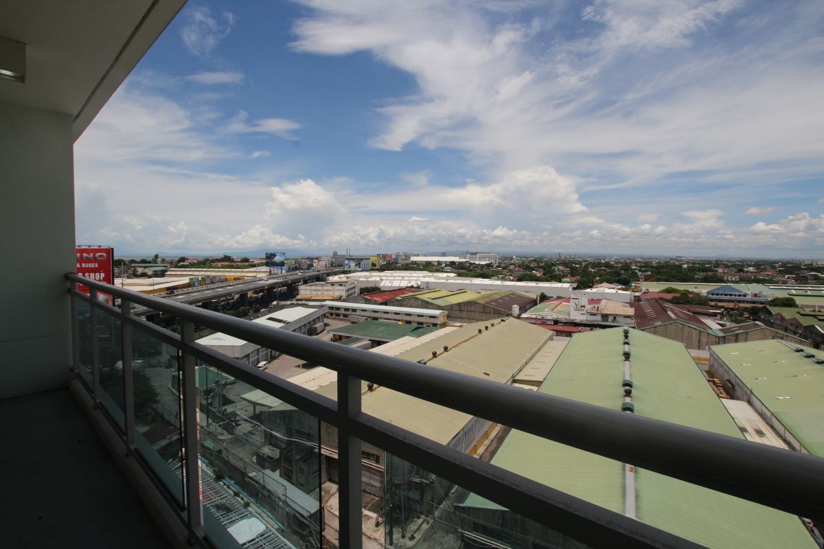 For Lease well maintained 2BR at Azure Residences in Bicutan Parañaque07