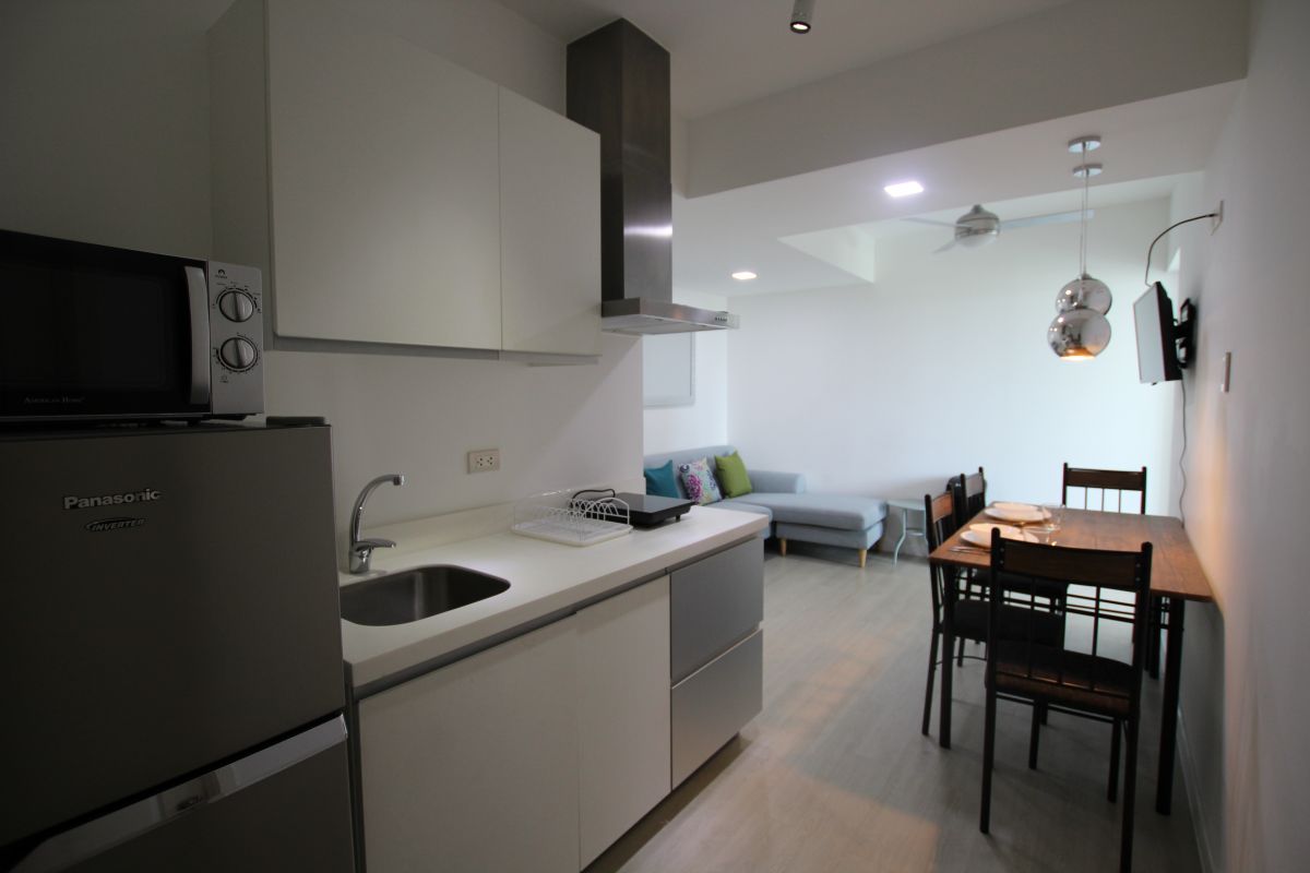For Lease well maintained 2BR at Azure Residences in Bicutan Parañaque10
