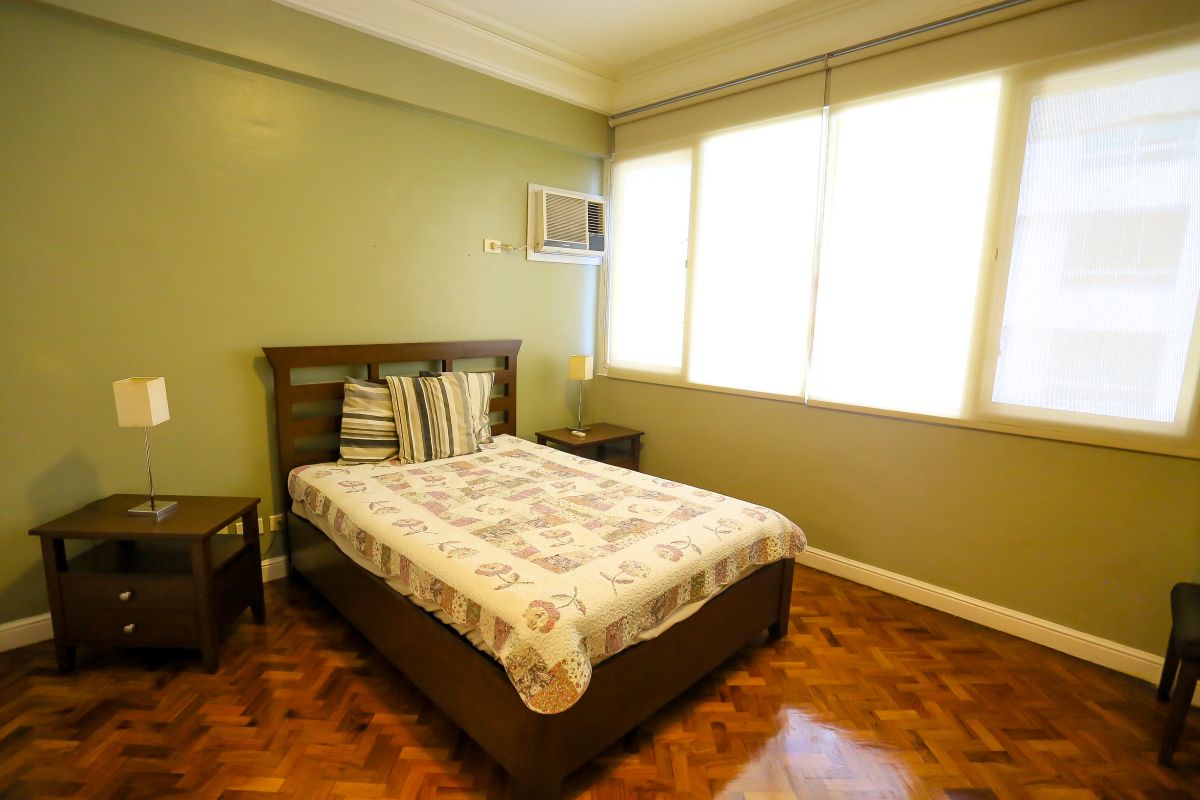 Three bedroom unit in Regency at Salcedo06