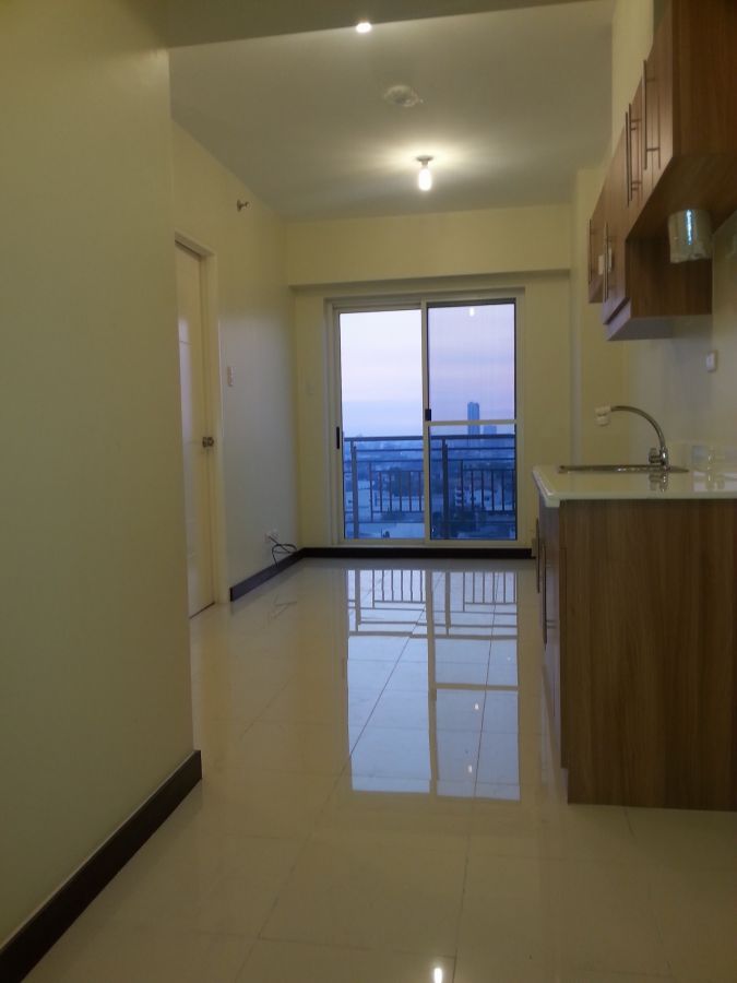 1 Bedroom Condo For Rent in EDSA Munoz Quezon City04