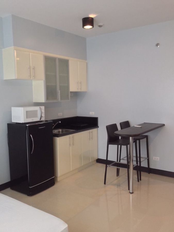 For Rent Furnished One Bedroom Condo in Morgan Suites McKinley Hill Taguig BGC07