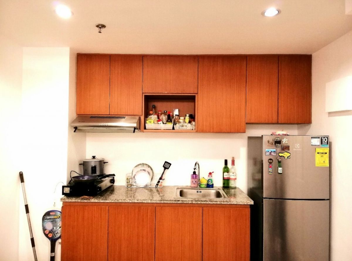 Condominium at makati Victoria de makati 2 bedroom fully furnished02