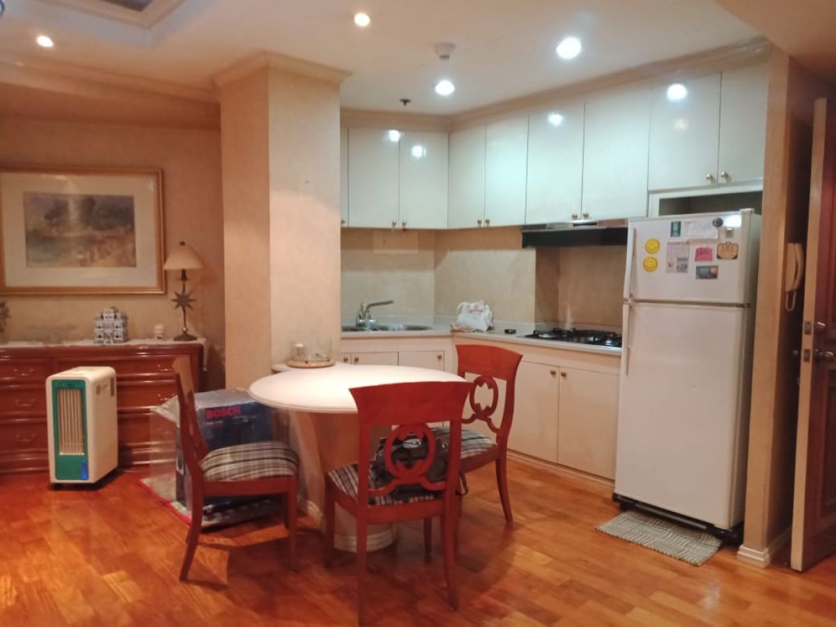 One bedroom unit in Prince Plaza 203