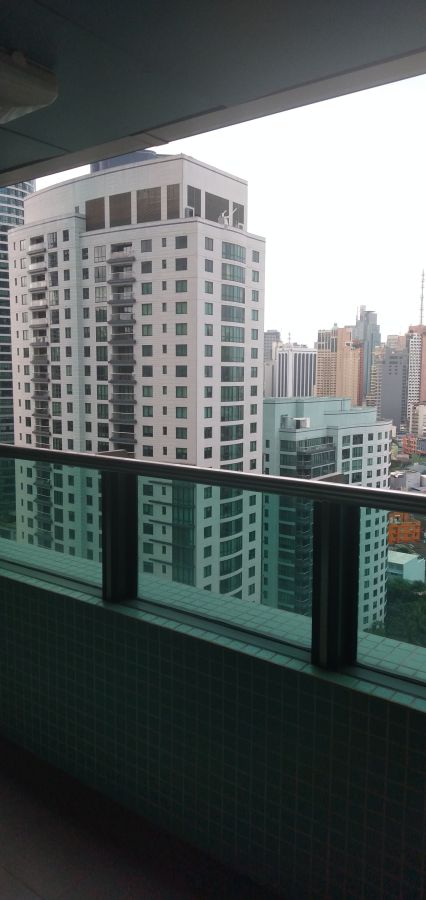 Two bedroom unit in Edades Tower05