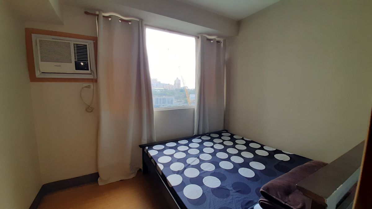 Fully-furnished 2BR Ridgewood Towers BGC Taguig Corner Unit for Rent03