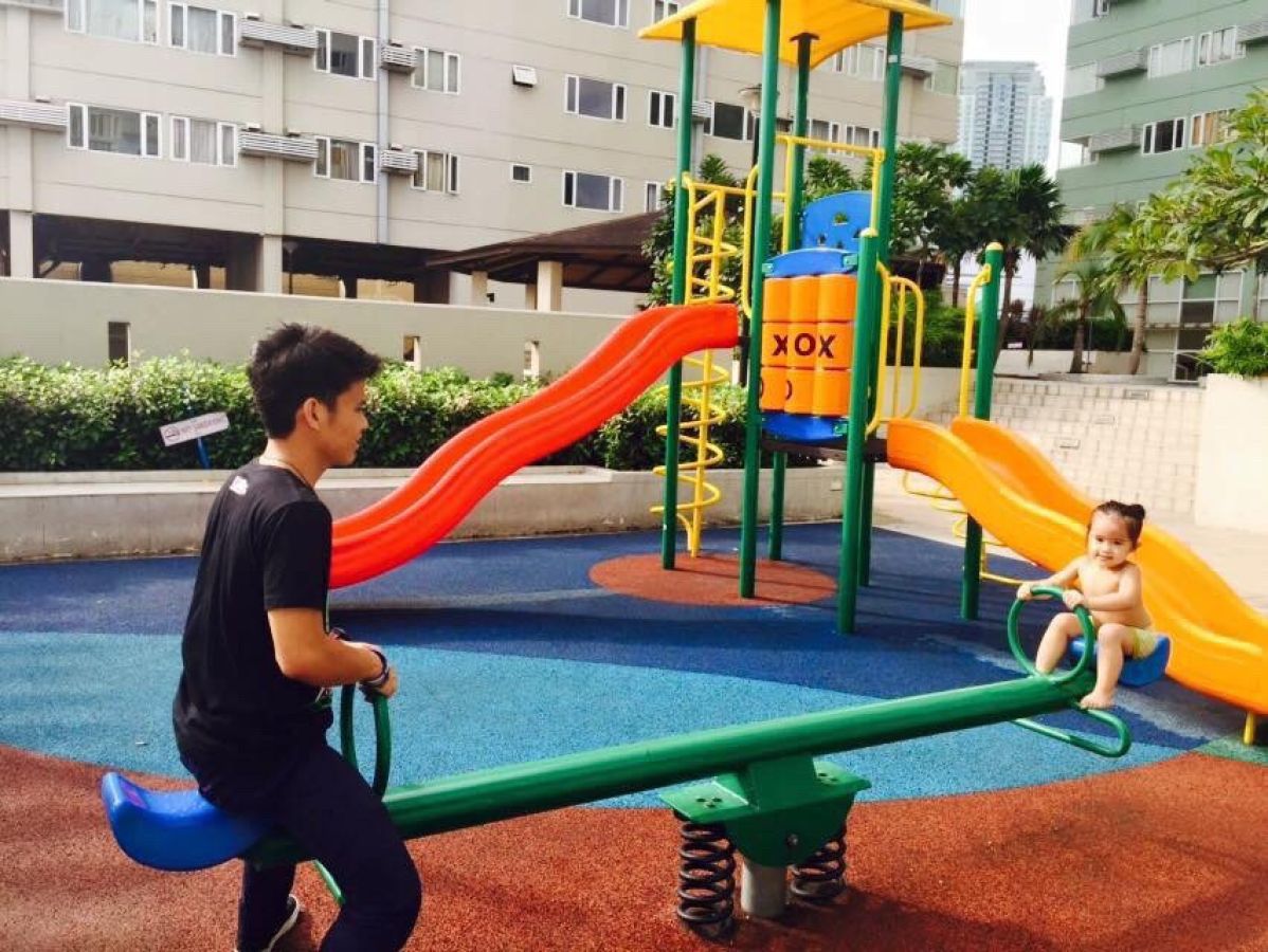 Fully-furnished 2BR Ridgewood Towers BGC Taguig Corner Unit for Rent10