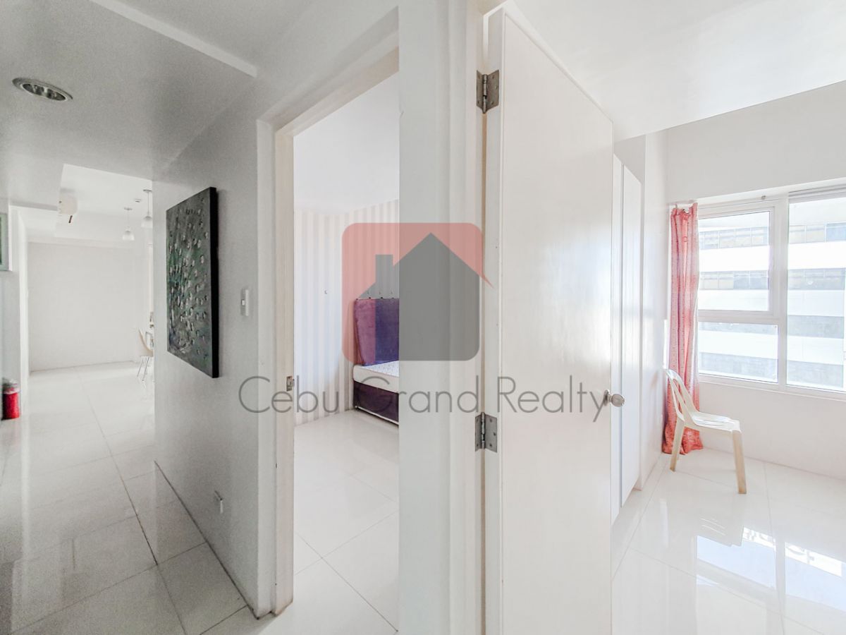 Cebu IT Park Calyx Center 3 Bedroom Condo for Rent09
