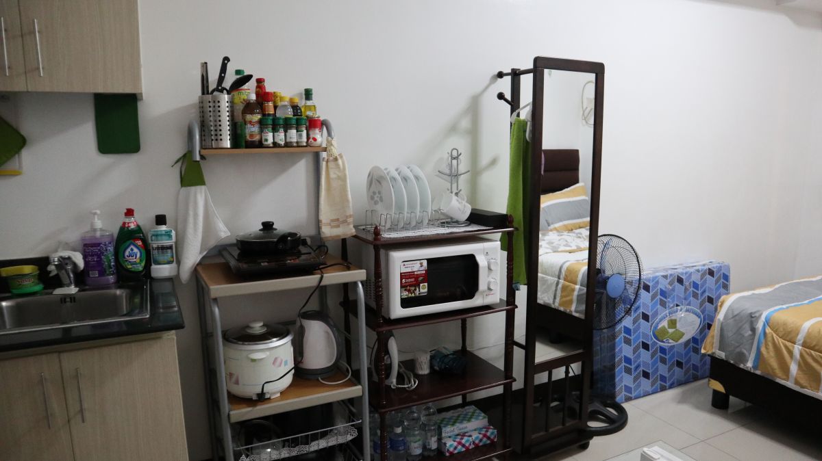 1 bedroom and 1 folding soft bed07
