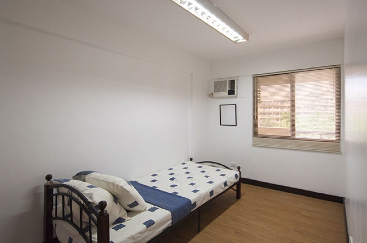 For Rent 2BR with Balcony in Ohana Place Las Pinas City02