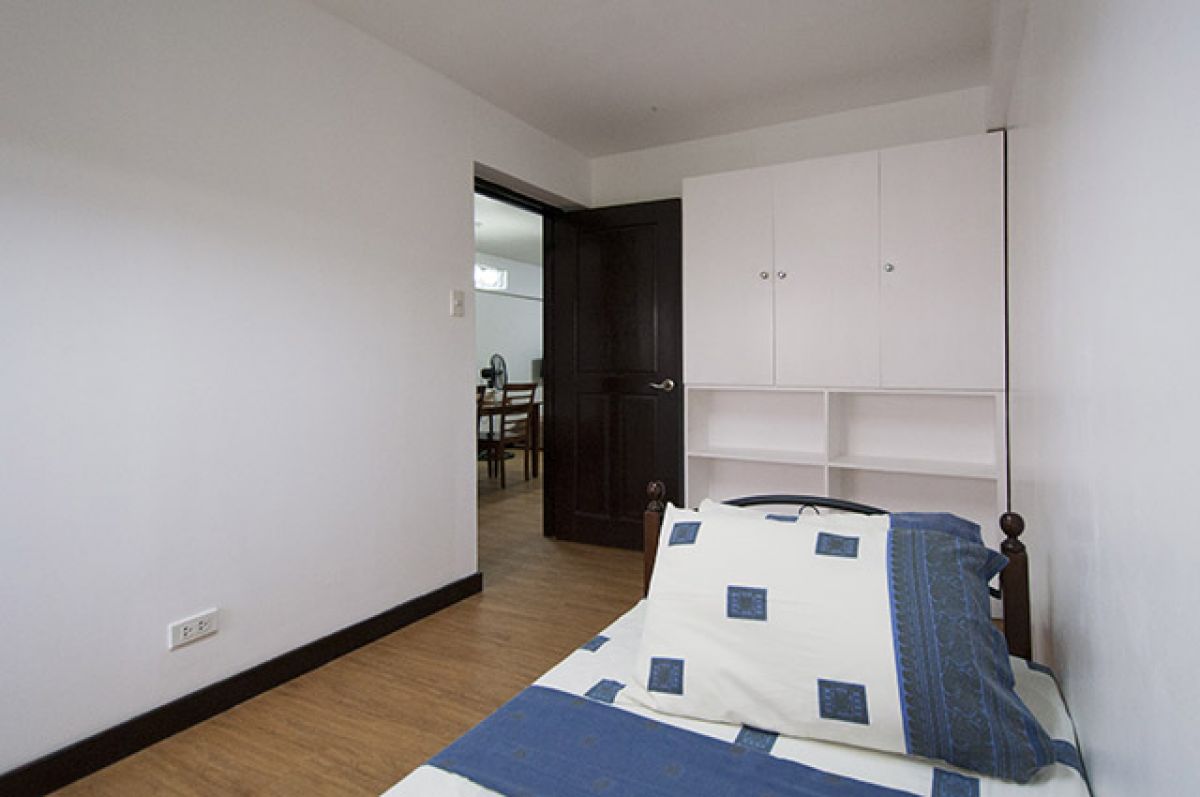 For Rent 2BR with Balcony in Ohana Place Las Pinas City03