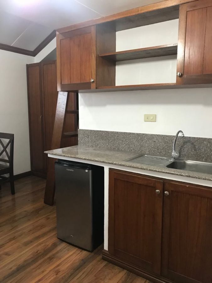 For Rent Affordable Furnished Condo Unit Isabelle Garden Villas in Parañaque06