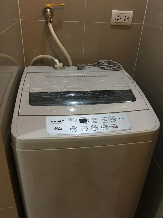 Studio Type Condo for Rent in Newport City08